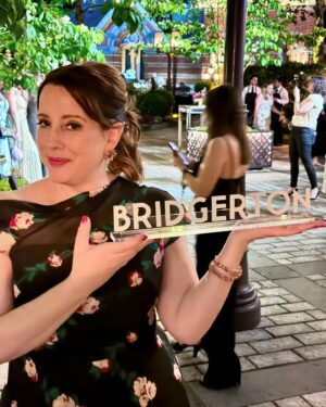Julia Quinn Instagram - Six women of #Bridgerton! And yeah, I might have left the after party with that sign…

#iregretnothing