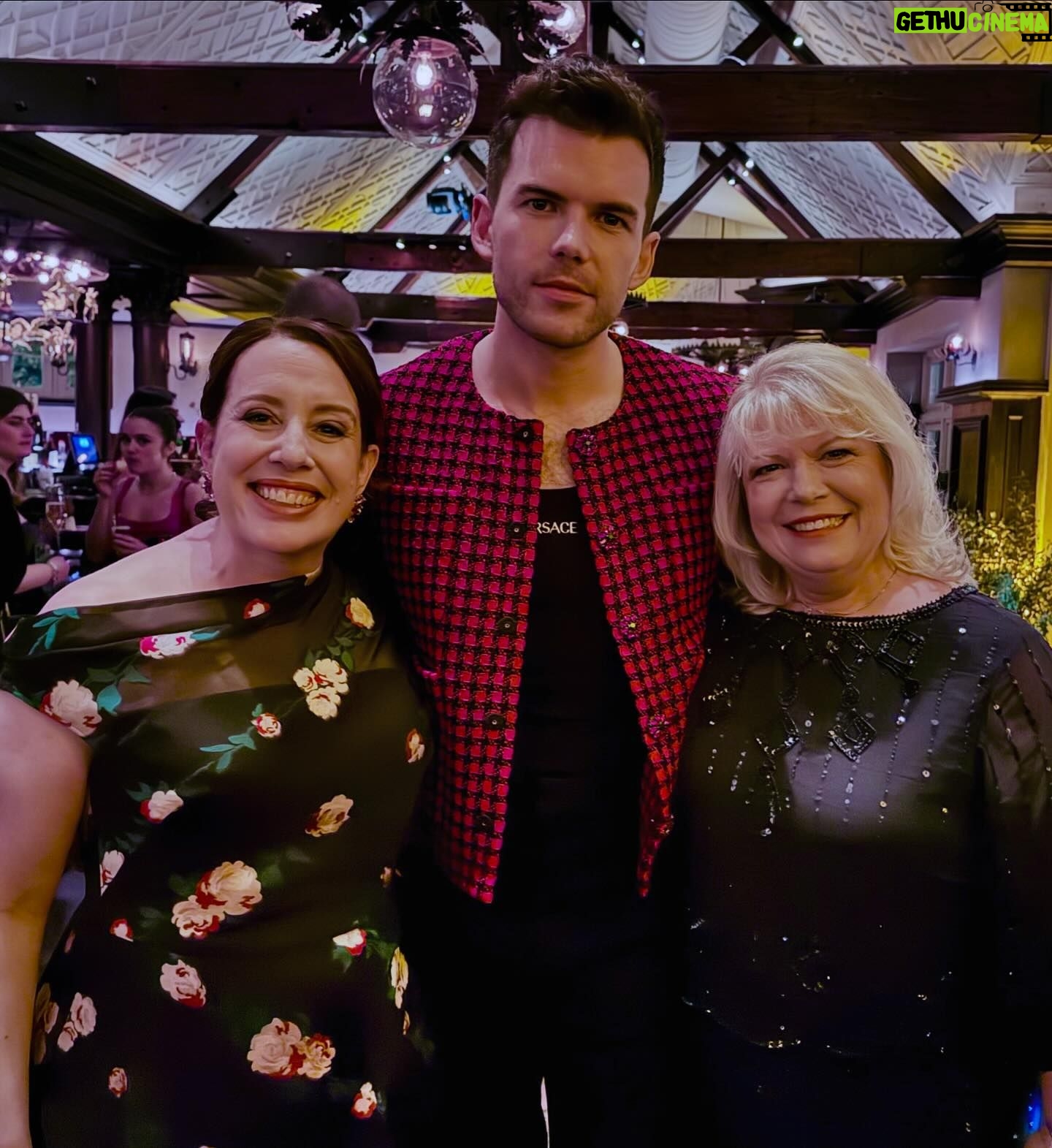 Julia Quinn - 42.3K Likes - I get my photo taken with Luke and his mum every premiere… Sometimes we get photobombed.