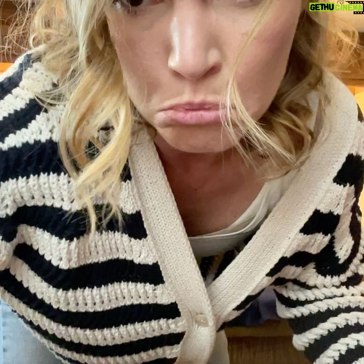 Julia Stiles - 66.7K Likes - Um. So. Had to blow off steam at work the other day. Thank you for participating. š