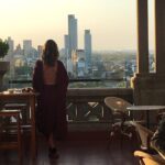 Julia Stiles Instagram - Magic Hour. @roland_mouret vibes Photo @pazstamboniday