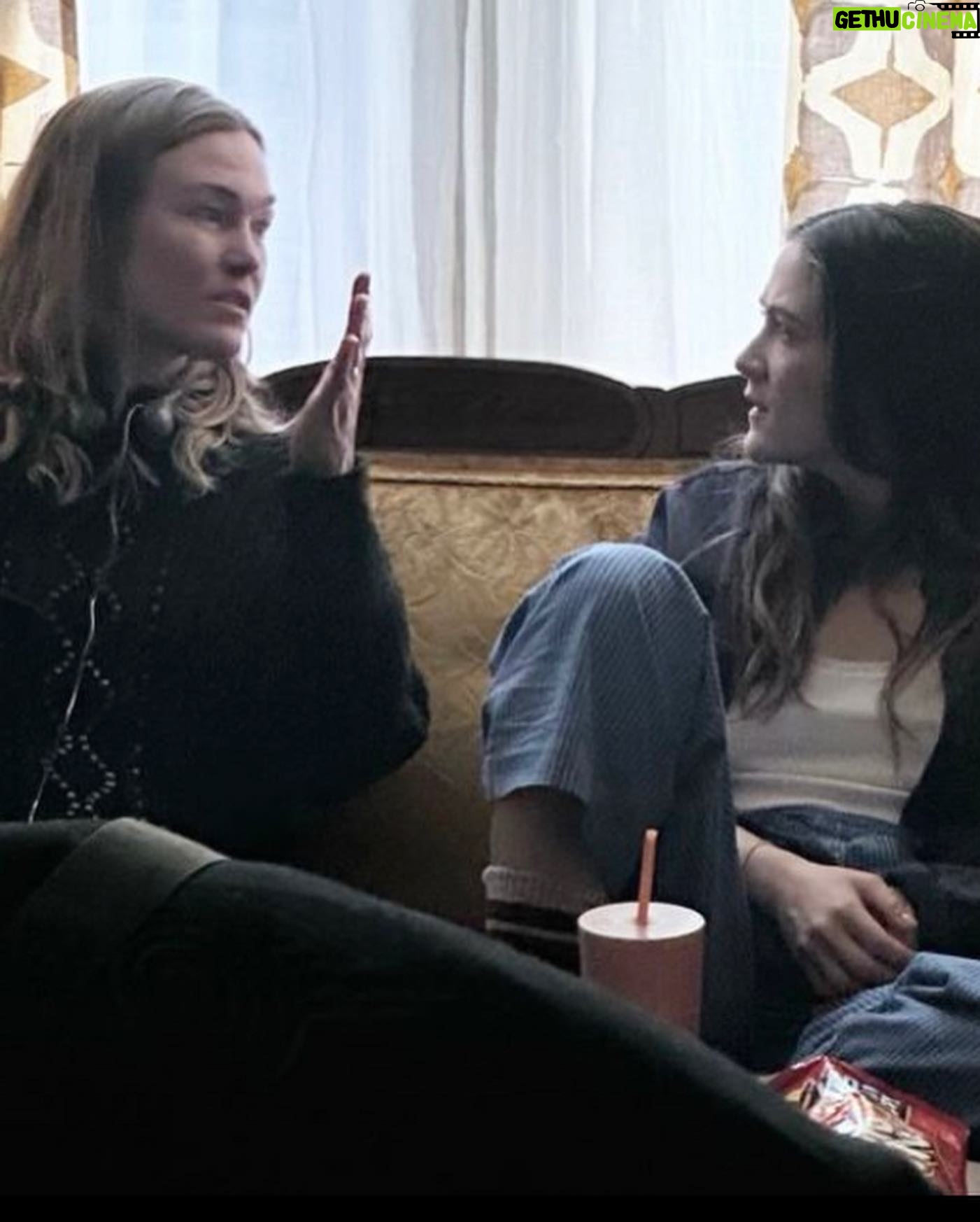 Julia Stiles - 19.3K Likes - āIāve been waiting for this wave my whole life!ā