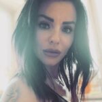 Julia Volkova Instagram - Никто не встречает свой идеал дважды в жизни.Да и один раз редко кто его находит🙏 #сегоднягрущу