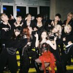 Julia Wu Instagram - 謝謝那天跟我一起在台北跨年的你們❤️ 這次為了這個表演 特別做了一個台北組曲 唱的時候真的把這幾年在這裡的回憶跟感情都放進去了 改編了買榜也加了舞蹈 謝謝我的舞蹈老師們 @imcharcoal0101 @joylin911 我的編曲goddess @shawnchen_fp @livmus.w @at_artinjidg 我的團隊 you know who you are Happy new year my loves 💋