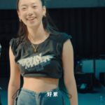 Julia Wu Instagram - 我很幸運 身邊有這麼多super棒的夥伴們一起工作 我很幸運 可以唱歌給你們聽 我很幸運 可以在宇宙的這個時間點遇見你們 人生不容易 但我們一起走下去好嗎米納桑 ♥️ There’s so much that goes on behind the scenes and I love that I can share these moments with you guys 🧏🏻‍♀️