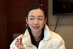 Julia Wu Instagram - 有的時候覺得
跳出舒適圈好可怕
但好像不去做
就沒辦法成長
沒事 自己最近的一些murmur跟photo紀錄

I miss u guys 
大家最近過得好嗎