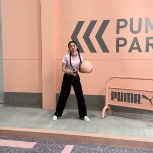Julia Wu Instagram - 你們的小白鞋 在我腳上👟 Tryna shoot hoops into ur heart but the nails say no 💘💅🏼 #PUMA #CAPRO