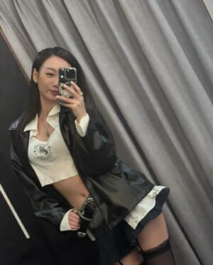 Julia Wu Instagram - How is it December already 🙃
