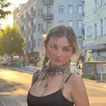 Julia Wulf Instagram - Ich voll auf allergietablette im pollensturm 🤙🏻💁‍♀️