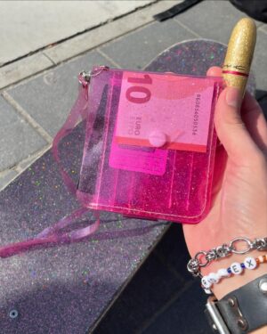 Julia Wulf Instagram - Nix was bisschen selbstbräuner und gute Laune nicht regeln könnte nä 🚨