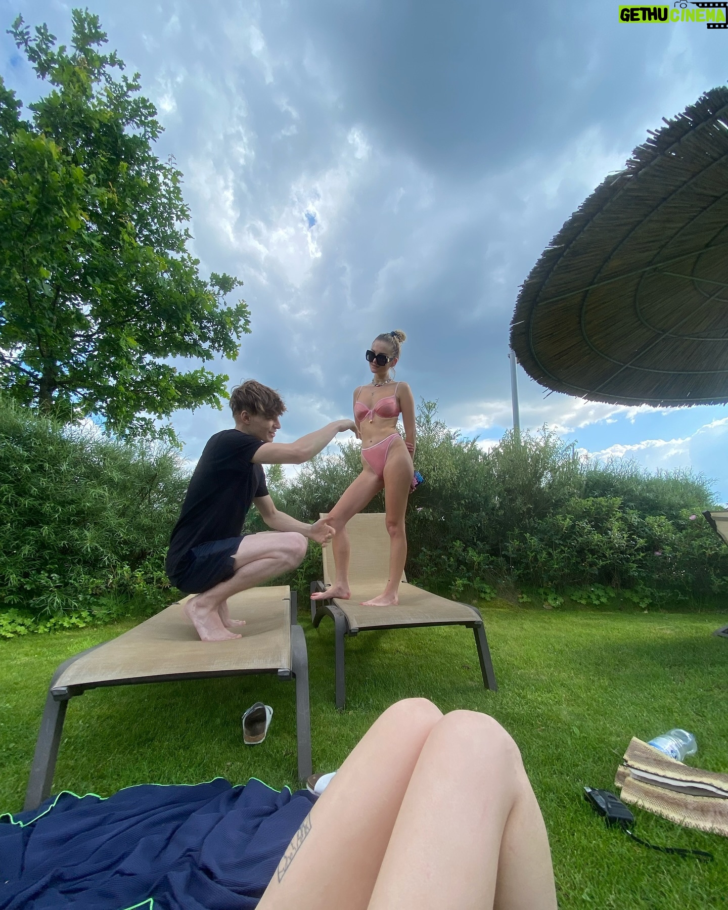 Julia Wulf Instagram - A day in se life bday edition