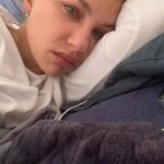 Juliana Harkavy Instagram - The fertility journey continues!!! 🍍✨ Second surgery in a month (15th procedure in total??) Biiiig hug to anyone else going through this. 🫂💞 Hubby and I are on year 4 of this whirlwind 🤯 and by far, one of the most unexpected and welcomed outcomes of the process has been learning to be a mother ✨to myself.✨ A concept I'd never really even considered, let alone practiced until recently. Holding myself with unconditional love, compassion, softness, strength, and acceptance was somewhat foreign to me in the past. What an incredible and necessary discovery to make before mothering a child. I am more resilient, brave, self-knowing, solid in my marriage, authentic, loving, and trusting in the universe than I was when this all began. I let go of all expectations for motherhood to look a certain way or come at a certain time. This opened a pathway to peace. With the help of weekly therapy (@a_verybritishlesbian ), the fertility community, amazing doctors (@fertilitygodmother @siedhoff ), and an incredible personal support system I'm so blessed to have (👑 @eskandar_alexander and more- you know who you are), I've developed total faith that if we're meant to guide a soul through this life, we will- however & whenever it's meant to happen. I am so grateful for the challenges, because without them I would not be this unrecognizable version of myself- someone who I've never been prouder of, or taken better care of. If this is your journey too, please know that the universe supports you infinitely- it just sometimes has a funny way of showing it. But don't ever lose hope. Especially when you don't get what you want in the moment. Trust. Everything is going to be okay. I promise. You are not alone. 🪽🤍🪽 #fertility #fertilityjourney #fertilitytreatment #endometriosis #endoawareness #fibroidawareness #lowamh #infertilitysupport #infertilityawareness #infertilitywarrior #infertilityhope #ivf #ivfwarrior #ivfcommunity #ivfsupport #ivftreatment #ivfhumor #marriagegoals #motherhood #wellnessjourney #mentalhealthsupport #godsplannotmine #faithinspired #iui #hysteroscopy #laproscopicsurgery #fertilityhelp #lightinthedarkness #positivevibes #motherhoodjourney