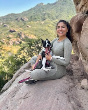 Juliana Harkavy Instagram - Family hike photo dump! 💞🥾🐾

#californiahiking #losangeleshiking #topangacanyon #hike #doghiking #getoutside #nature #canyonhike #adventures #hikingtrail #lahiking #californiaadventure