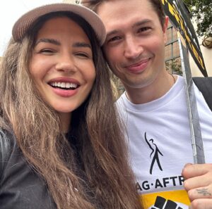 Juliana Harkavy Instagram - So empowering and equally surreal suiting up with my Arrow family to picket outside of WB studios yesterday. Thank you to everyone who came out to show your support!! 🏹💚🪧#sagaftrastrike #wgastrike #sagaftrastrong #wgastrong #teamarrow