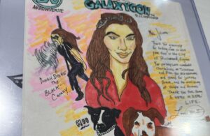 Juliana Harkavy Instagram - The biggest shout out to the BEST fans in the WORLD- who we had so much fun with this weekend at @galaxyconrichmond 🚀💚🏹

Maybe it was the southern hospitality, maybe it was the overdue bonding time with these boys who I love so very much, but this weekend was chicken soup for the soul. The only thing missing was @coltonlhaynes 🧸🫶🏽 and our honey bunnies 🍯🐰💕 @eskandar_alexander , @cassandrapants , @pattimurin , and @scottmale - (thanks for holding down the forts 🏰, guys!)

We love you Richmond!!! 🙏🏽✌🏽✨

#galaxycon2023 #galaxyconrichmond #teamarrow