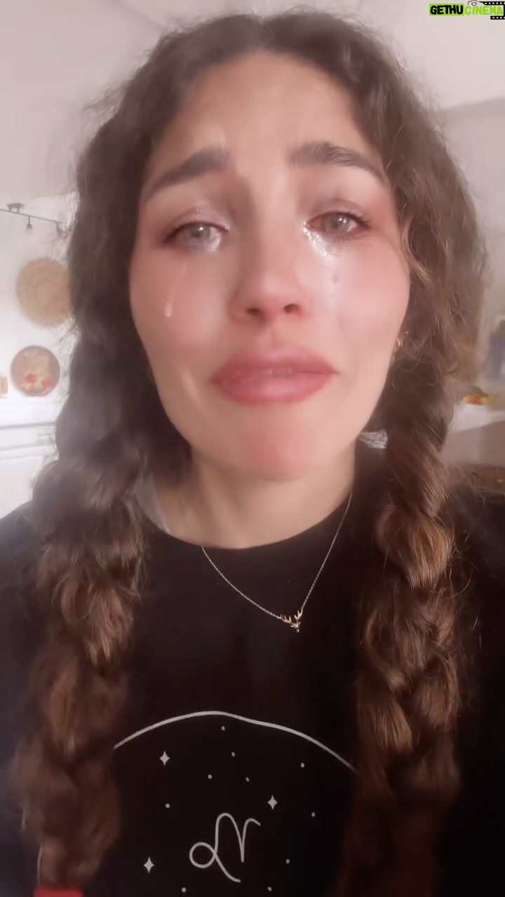 Juliana Harkavy Instagram - ππ°π£ππ« #comedyreel #funny #easter #easterhumor #easterbasket #funnybunny #funnyeaster #funnyvideos #jklol #nevertooold #ageisjustanumber #chocolateislife #eastercandy #funnyreels #lipsync #eastersunday #happyeaster #easterbunny #justforfun #hahafunny #easterfun