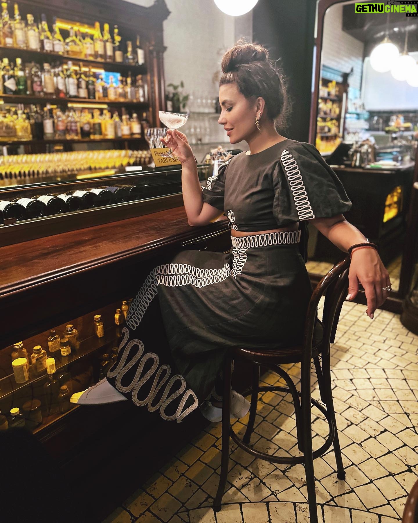 Juliana Harkavy Instagram - Such an honor to be styled by the amazing @jamieazzopardi for this year's #OzComicCon. β¨ππ¦πΊ π: @the.significant.other π: @baredfootwear π: @dylanlex #jamieazzopardi #ozcomicconadelaide #ozcomiccon2023 #significantother #baredfootwear #dylanlex #streetwear #style #womensfashion #queenvibesonly #australiandesigner #australianfashion #australianstylist #ootd #fashion #lookgoodfeelgood #outfitinspiration #fashionisfun