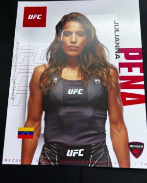 Julianna Peña Instagram - Massive thank you to @drinkmonaco @tonysfreshmarket @ufc for hosting me at today’s #meetandgreets ! #thepeñapower #twoshotsineverycan #drinkmonaco #mmgirl 🥊💥🥊💥🥊💥🥊💥🥂