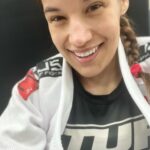 Julianna Peña Instagram - 2 down 1 to go 🙏🏽😘💋#thepeñapower #superrare Gear/lift/jitz brought to you by @superareshop @rootsoffight @hlac500park @hauskimonos 🫂😍❤️🙏🏽