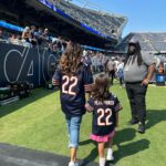 Julianna Peña Instagram - @chicagobears #sundayfunday #photodump with my gur #chicago #chicagobears #dabears #nfl #mommydaughter #thatsmybaby #peñapower #football #footballseason #week1 #rivals #bearsvspackers 🏈🏈🏈🏈🏈🏈🏈