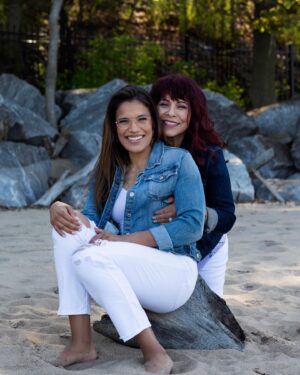 Julianna Peña Instagram - A very happy birthday shout out to the one who gave me life @ppena5 !! I love you so so much, Mommy and I miss you dearly!!!! I hope you and daddy have the most amazing day today!!! Thank you for teaching me about Jesus and thank you for instilling a strong spirit that continues to guide me day in and day out! I have always told you, but it’s because I truly believe it, you’re the most beautiful Mommy on the whole planet!! May God bless you all the days of your life Mama! You’re beautiful inside and out!! Come back to Chicago ASAP!!