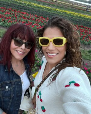 Julianna Peña Instagram - A very happy birthday shout out to the one who gave me life @ppena5 !! I love you so so much, Mommy and I miss you dearly!!!! I hope you and daddy have the most amazing day today!!! Thank you for teaching me about Jesus and thank you for instilling a strong spirit that continues to guide me day in and day out! I have always told you, but it’s because I truly believe it, you’re the most beautiful Mommy on the whole planet!! May God bless you all the days of your life Mama! You’re beautiful inside and out!! Come back to Chicago ASAP!!