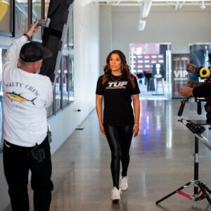Julianna Peña Instagram - 💡 lights 📸 camera 🎥 action
When I walk thru tha 🚪 door
#peñapower