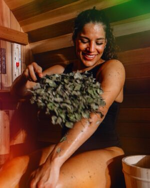 Julianna Peña Instagram - I started my #mma journey in 2008 and was introduced to #imo the #goat #fedoremilianenko via #youtube. I use to watch #youtubechannel of him and how he #recovered during #fightcamp. It took me a long time to figure out what he was getting whacked down with but come to find out it was #birchleaves, like in the photo above. When I partnered with @redwoodoutdoorsco I knew immediately I had to get some. With the help of a great friend, I was able to get my hands on some #birchleaves and it has completely changed my #saunagame. Side note I got to meet my #hero @bellatormma circa 2018 but I got #heismaned #stiffarm #fedor #thebest 😂