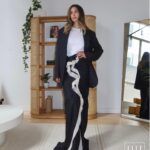 Julie-Anne Ho Instagram - Petit throwback à quelques looks du 365, car on est de retour avec le projet sous une formule différente. Après 6 mois de mandat, l’équipe du @ellequebec et moi avons décidé de le poursuivre autrement. On vous propose dorénavant des semaines de looks de façon plus sporadique et organique en collaboration avec des entreprises qu’on adore 🙊 Rendez-vous en story tous les jours cette semaine pour découvrir mes looks xx (ps. Which look is your fave 👀)