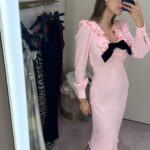 Julie-Anne Ho Instagram - Petit throwback à quelques looks du 365, car on est de retour avec le projet sous une formule différente. Après 6 mois de mandat, l’équipe du @ellequebec et moi avons décidé de le poursuivre autrement. On vous propose dorénavant des semaines de looks de façon plus sporadique et organique en collaboration avec des entreprises qu’on adore 🙊 Rendez-vous en story tous les jours cette semaine pour découvrir mes looks xx (ps. Which look is your fave 👀)