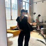 Julie-Anne Ho Instagram - Petit throwback à quelques looks du 365, car on est de retour avec le projet sous une formule différente. Après 6 mois de mandat, l’équipe du @ellequebec et moi avons décidé de le poursuivre autrement. On vous propose dorénavant des semaines de looks de façon plus sporadique et organique en collaboration avec des entreprises qu’on adore 🙊 Rendez-vous en story tous les jours cette semaine pour découvrir mes looks xx (ps. Which look is your fave 👀)
