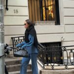 Julie-Anne Ho Instagram - Just a little bit of nyc et surtout le jacket que j’aurais du acheter 😩