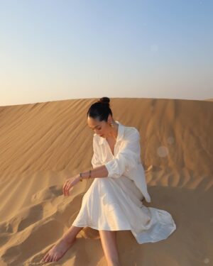 Julie-Anne Ho Instagram - Officially checked off my bucket list 🐪🌅🥹