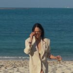 Julie-Anne Ho Instagram - Il n’y a rien qu’une journée à la plage ne peut apaiser… @nurai_island @visitabudhabi 🎀 #inabudhabi #travelabudhabi #beachtravel