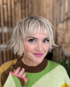 Actress Julie Ringuette HD Instagram Photos and Wallpapers January 2024