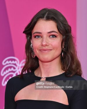 Julie Sassoust Instagram - @canneseries 1/2
Merci merci merci 🫶🤍🦋
