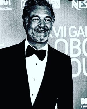 Julie Sergeant Instagram - Éum dia triste. Vai bem Rogério! Vais deixar saudades 🖤