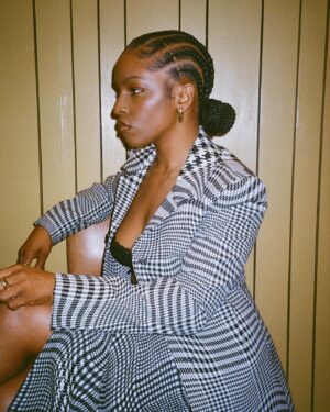 Julie Adenuga Instagram - Burberry Winter 2024
#Burberry