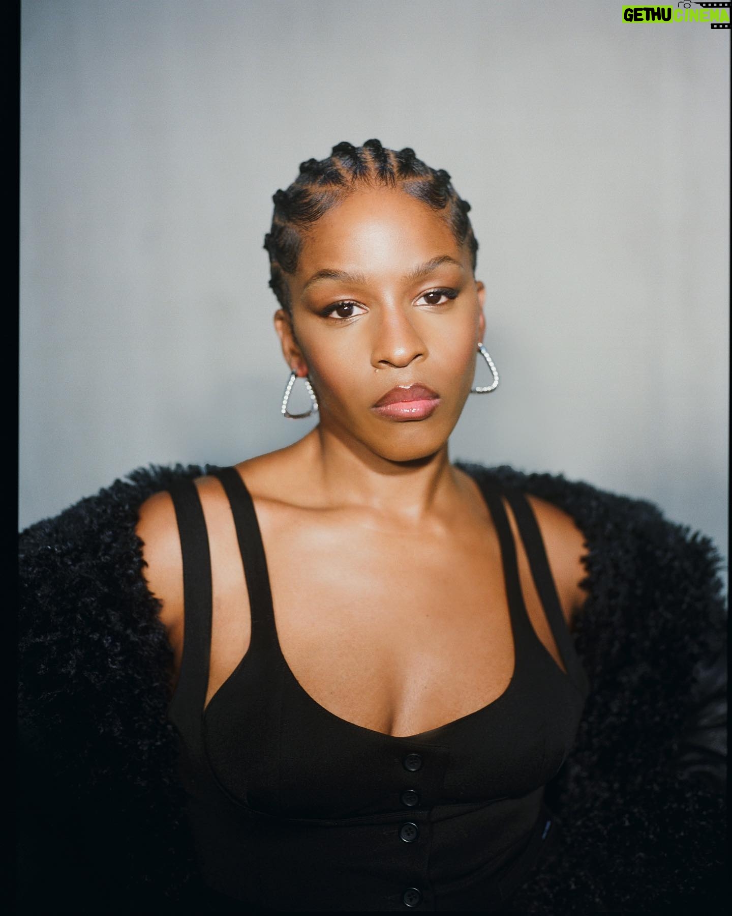 Julie Adenuga Instagram - on Julie’s Top 5: As a result of making up for the lack of content this year, Julie has big plans concerning the show in 2024. First up, she’s taking the show on tour. “I knew that by the end of the year, we weren’t gonna have many ‘Top 5’ episodes. That’s mad! So now I’m working with my agents and we’re gonna tour ‘Top 5’ next year,” Julie announces. The aim to film episodes internationally still stands as she says the goal is to do shows in the US and Africa. 🚨 … and it all starts TONIGHT! My. List. Is. READY! #RENAISSANCE 🚨 ——— Digital cover star for @principlemagazine Words @iamfabio_ Photography @jackalexanderUK Styling @kieraliberati Hair @luciajosephine_ using @keracareofficial and @mizani Makeup @maha.gram using @hourglasscosmetics Styling assistant @colleneweekes