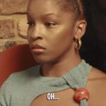 Julie Adenuga Instagram - Go & learn about the incredible story of Funmilayo Ransome-Kuti as told by @tolly_t & @marvinabbey — I was absolutely FINISHHHHED by the time we shot this. My speech sounds like it’s on 0.5x 🤣😂🤣🤣 Watch over on @comedycentraluk’s YouTube 📺