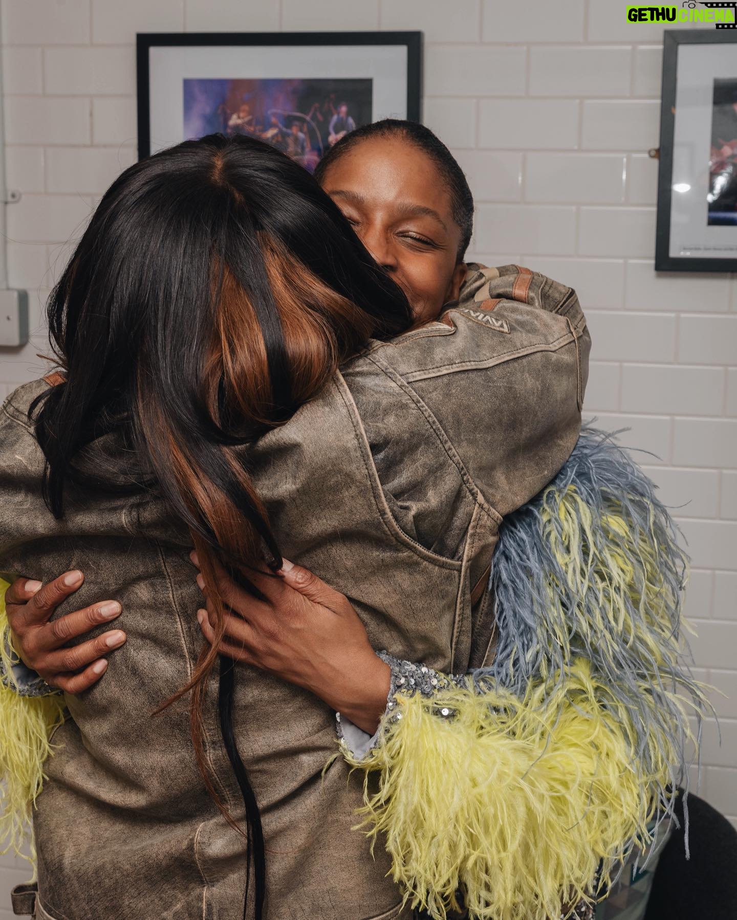 Julie Adenuga Instagram - SUCCESS! #JuliesTop5 👏👏👏👏👏