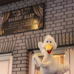 Julie Andrews Instagram - Hugo visited Broadway this week! Stay tuned for more pics! #HugoinNYC #juliesgreenroom #netflix