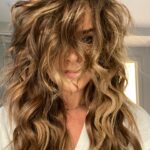Julie Benz Instagram - When people say “Love that you went back to your natural color”… and I gently have to say “I’m a natural blonde” swipe 👉 for proof #cuzimablonde #whenblondegoesbrunette #naturalblonde #brunetteisachoice