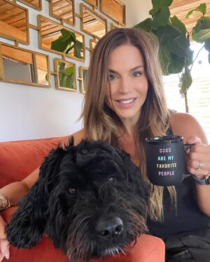 Julie Benz Instagram - Happy National Coffee Day!!! Couldn’t think of a better way to celebrate than with @groundsandhounds - they donate 20% of profits to dog rescue organizations 🐶
