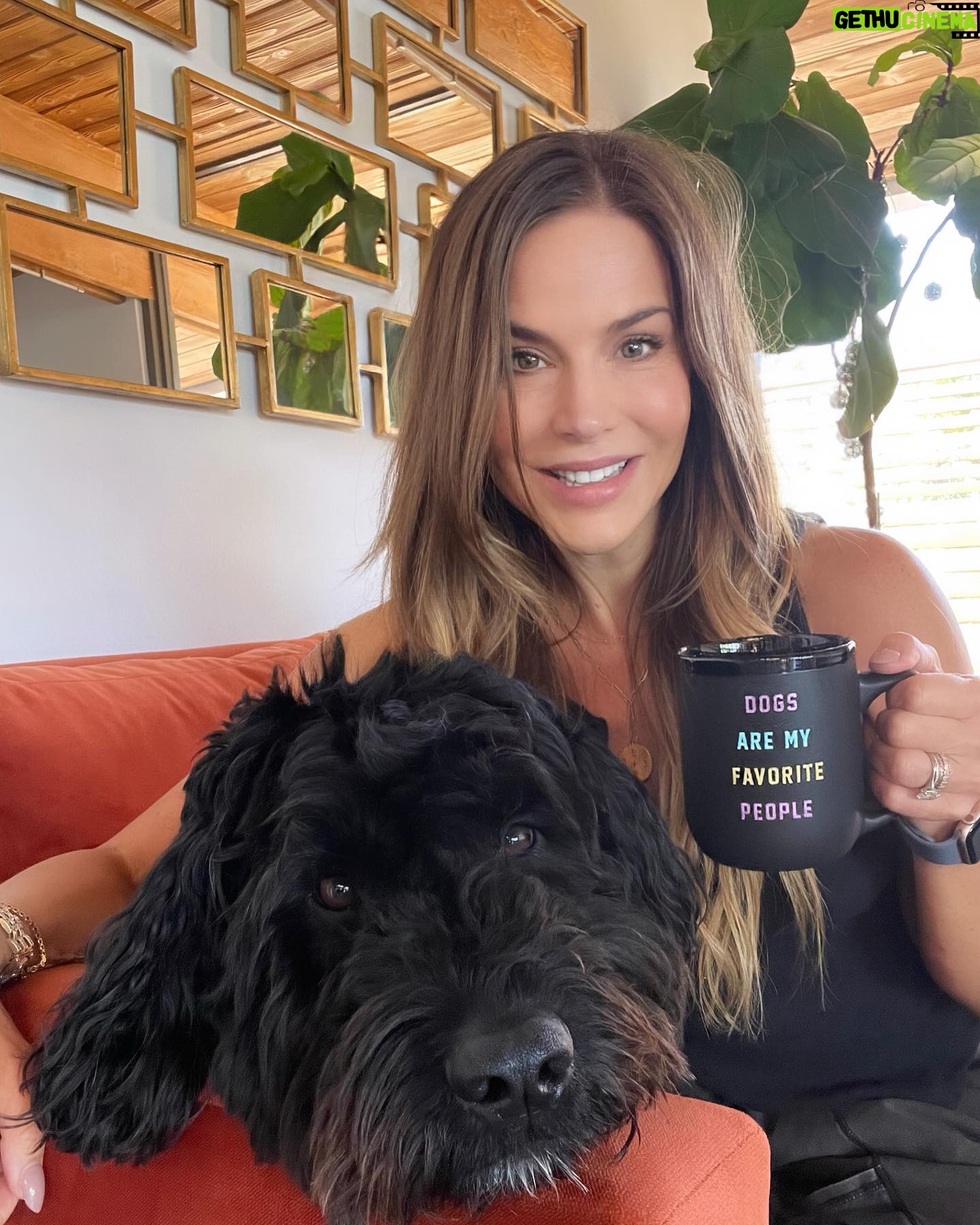 Julie Benz - 5K Likes - Happy National Coffee Day!!! Couldn’t think of a better way to celebrate than with @groundsandhounds - they donate 20% of profits to dog rescue organizations 🐶
