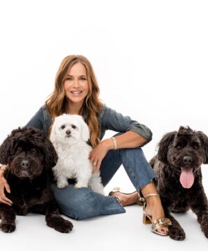 Julie Benz Instagram - Life is better with a dog (or three!!)🐶🐶🐶 thank you @charlienunnphotography for your patience in shooting my crazy pack 📸 these photos will be in a book with proceeds supporting @wagsandwalks rescue 💕 hair and makeup @brittanykleslie
