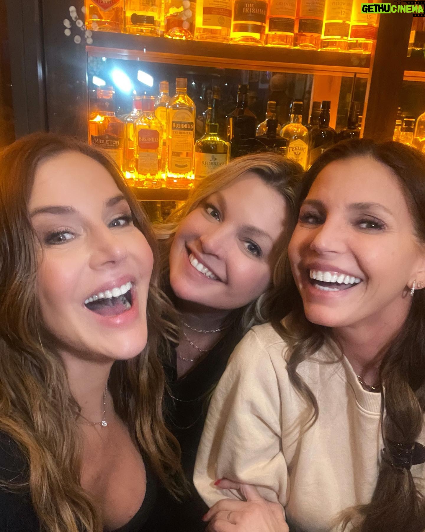 Julie Benz - 4.8K Likes - Idk did I go too far w the retouching? @charismacarpenter @clarekramerofficial 🫣😱🤣🥰 (swipe ➡️ for original)