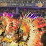 Julie Bertin Instagram – 📍Sambodrome Marquês de Sapucaí, R.J. 

« les gars, j’ai fait le carnaval de Rio 🤩 »

1. Une Julie hyper mega émerveillée 
2. Non, je ne vais pas vous laisser avec une simple photo du carnaval. Je compte vous faire une vidéo récapitulative, des plus beaux chars car vous n’êtes pas prêt. C’est incroyablement beau mais c’est long, très long .. 21h – 7h30 😅. 
3. Je me rends compte que j’ai super bien choisi nos places. On était clairement avec le carnaval tout devant 🤩. 
4. 7h30 – 8h . C’est la fin du carnaval. Tout le monde a le droit de se rendre sur la piste du défilé pour clôturer le dernier passage 💃.
5. End 🥺. 

#carnaval #euquero #brazil🇧🇷 #rj #carnavalrj @riocarnaval #samba #explore #sambodromo #travel #frenchgirl #