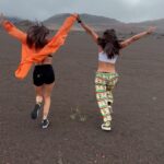 Julie Bertin Instagram - Quel foutu bordel 🫀. #lifestyle #happy #goals #positivevibes #instagood #travel #capture #loveyourself