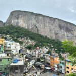 Julie Bertin Instagram - 📍Rocinha, R.J @favelalivestour / @erhysm