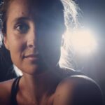 Julie de Bona Instagram - « Dans toute lumière, il y a une part d’ombre » 🌗